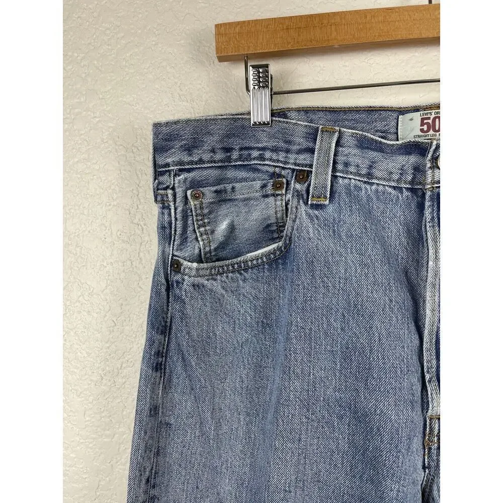 Vintage Levi's 501 Button Fly Mens‎ Jeans Size 36x32 Medium Wash Made In Haiti